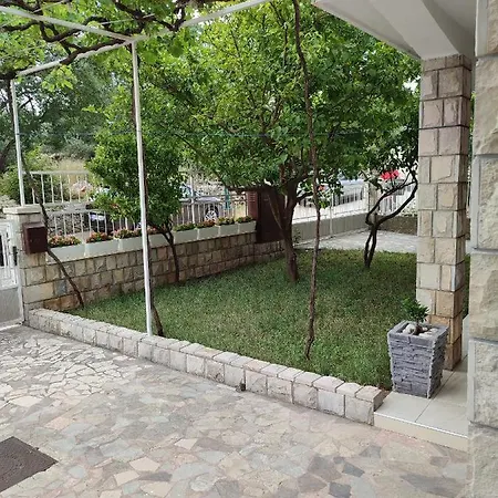 Apartment By The Sea Podaca, Makarska - 2576 *